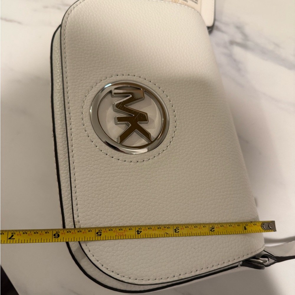 Michael Kors NWT white and silver bag - Picture 10 of 12
